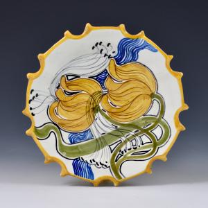 Saucer with tulips